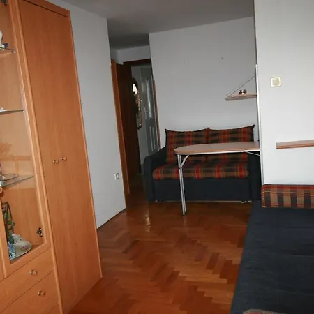 Ana * Crikvenica
